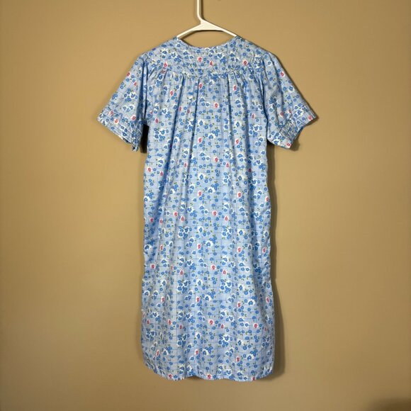 Casual Nights Blue Floral Nightgown Snap Button Front Size Small - Picture 2 of 9